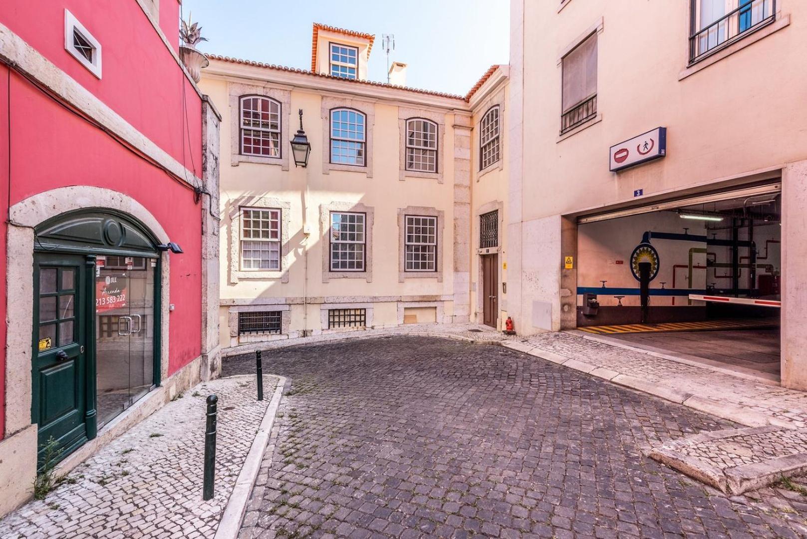 Apartamento Guestready - Newly Renovated Chiado Haven Lisboa Exterior foto